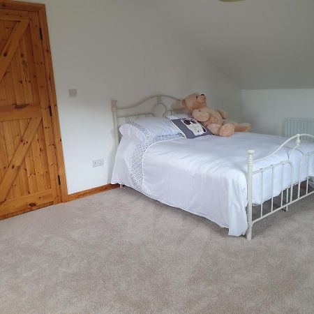Urkers' Guest Accommodation Crossmaglen Экстерьер фото