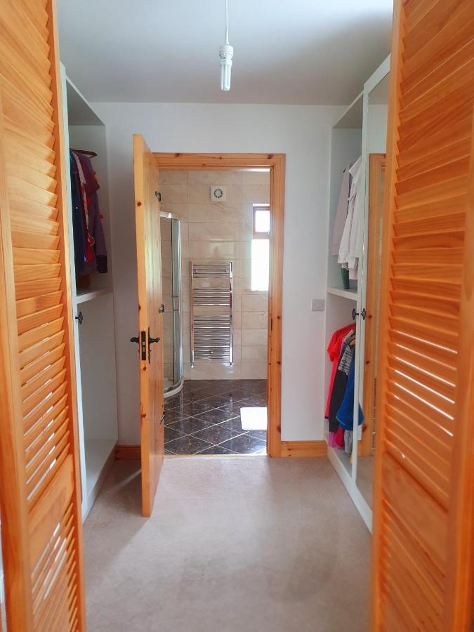 Urkers' Guest Accommodation Crossmaglen Экстерьер фото